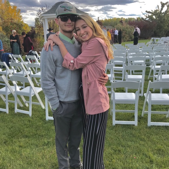 Meet your Posher, Sienna - Picture 3 of 5